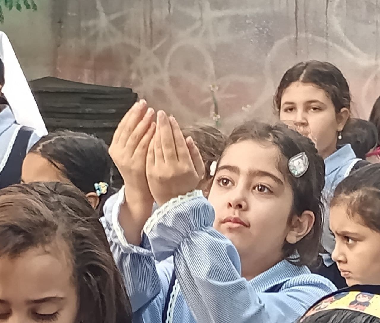 دبستان و پيش دبستاني دخترانه چشمه انديشه